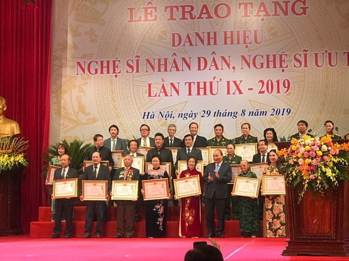 Quy định mới tiêu chuẩn xét tặng danh hiệu ''Nghệ sĩ nhân dân'', ''Nghệ sĩ ưu tú''